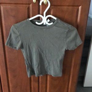 Cropped green/grey t-shirt